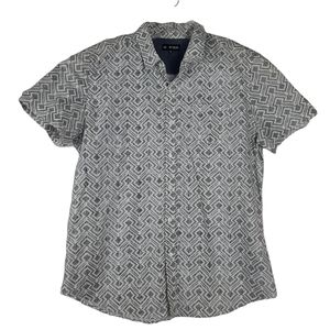 No Retreat Men's Geometric Shirt. Sz. XL